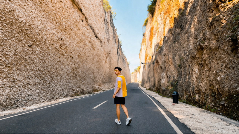 Uluwatu Sunset Romance Escape – Beaches, Clifftop Temple & Jimbaran 